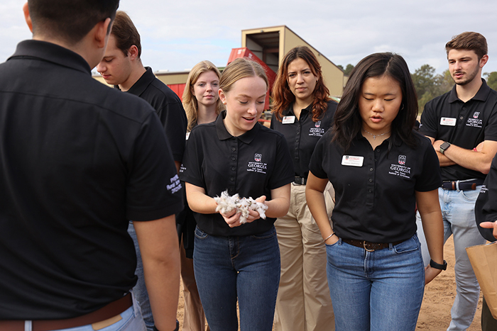 PROPEL Rural Scholars look at cotton.